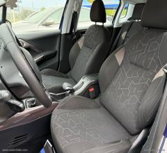 Auto - Peugeot 2008 1.6 e-hdi 92 cv s&s active
