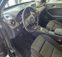 Auto - Mercedes-benz b 180 d automatic business