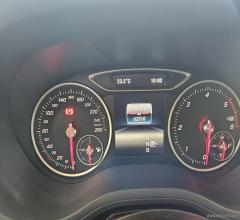 Auto - Mercedes-benz b 180 d automatic business