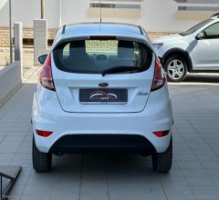 Auto - Ford fiesta 1.4 5p. bz.- gpl titanium