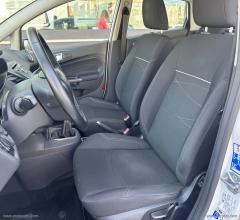 Auto - Ford fiesta 1.4 5p. bz.- gpl titanium