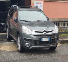 Citroen c-crosser 2.2 hdi 160