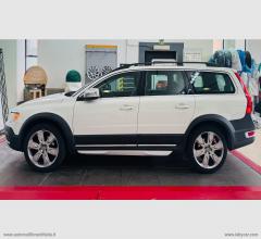 Auto - Volvo xc70 d5 awd geartronic summum