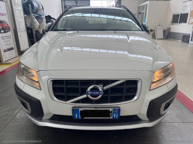 Auto - Volvo xc70 d5 awd geartronic summum