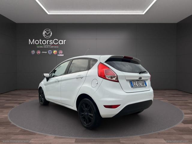 Auto - Ford fiesta 1.4 5p. bz.- gpl business