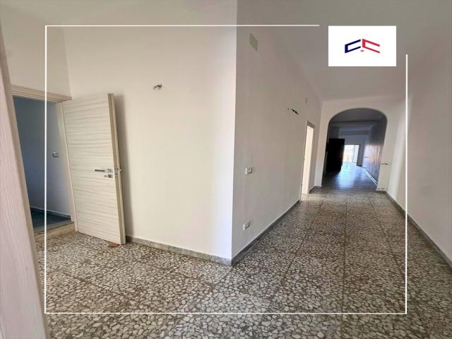 Appartamenti in Vendita - Appartamento in affitto a taranto tre carrare battisti