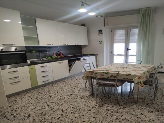 Appartamenti in Vendita - Appartamento in vendita a chieti piazza garibaldi