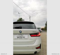 Auto - Bmw 318d touring business advantage aut.