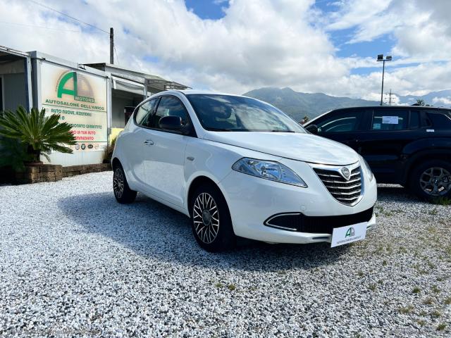 Auto - Lancia ypsilon 1.2 69 cv 5p. gpl ecochic 30th a
