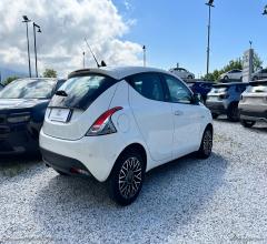 Auto - Lancia ypsilon 1.2 69 cv 5p. gpl ecochic 30th a