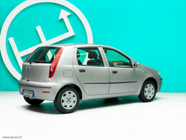 Auto - Fiat punto 1.4 5p. dynamic