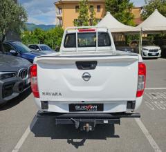 Auto - Nissan navara 2.3 dci 4wd double cab