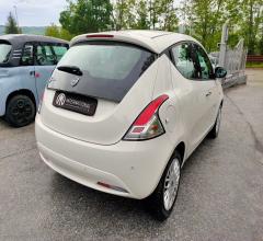 Auto - Lancia ypsilon 1.2 69 cv 5p. gpl ecochic gold
