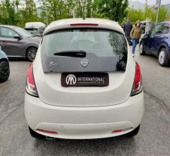 Auto - Lancia ypsilon 1.2 69 cv 5p. gpl ecochic gold