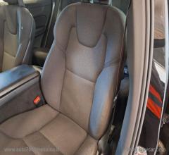 Auto - Volvo xc60 b4