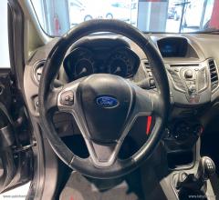Auto - Ford fiesta 1.4 5p. bz.- gpl titanium