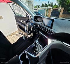 Auto - Peugeot 3008 bluehdi 130 s&s allure