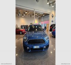 Auto - Mini mini one d countryman