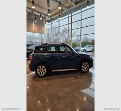 Auto - Mini mini one d countryman