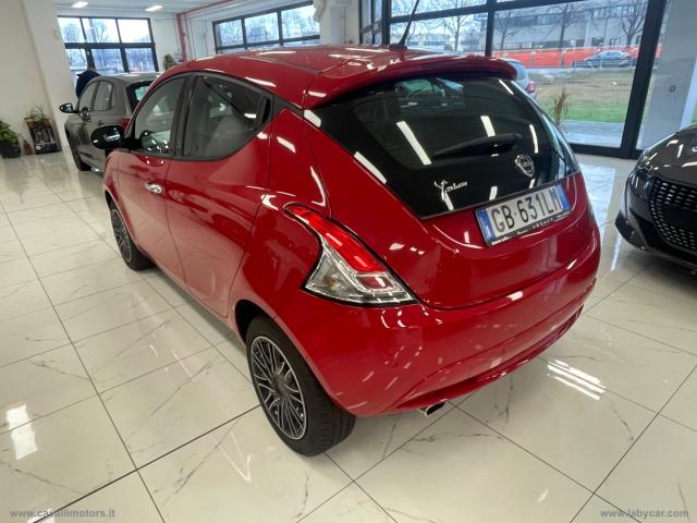 Auto - Lancia ypsilon 1.2 69 cv 5p. gpl ecochic silver