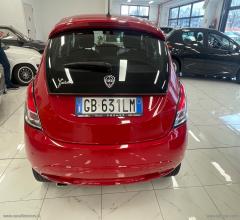 Auto - Lancia ypsilon 1.2 69 cv 5p. gpl ecochic silver