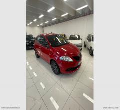 Auto - Lancia ypsilon 1.2 69 cv 5p. gpl ecochic silver