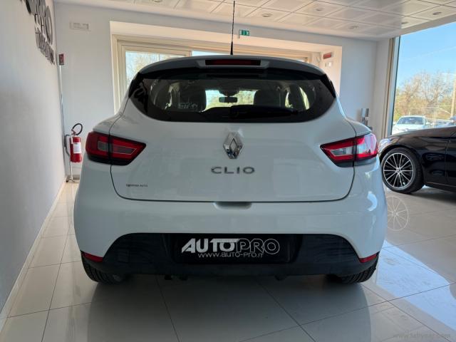 Auto - Renault clio 1.2 75 cv 5p. life