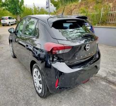 Auto - Opel corsa 1.2 edition