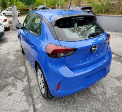 Auto - Opel corsa 1.2 edition