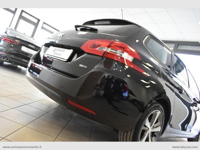 Auto - Peugeot 308 bluehdi 100 s&s sw business