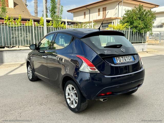 Auto - Lancia ypsilon 1.3 mjt 95 cv 5p. s&s gold