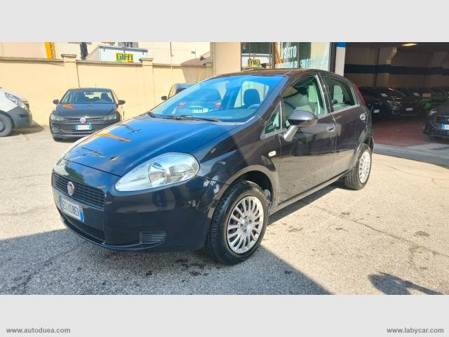Auto - Fiat punto 1.4 8v 5p. natural power easy