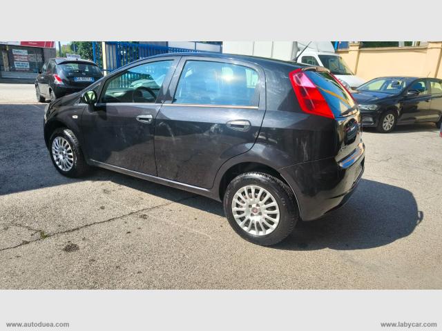 Auto - Fiat punto 1.4 8v 5p. natural power easy