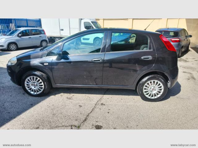 Auto - Fiat punto 1.4 8v 5p. natural power easy