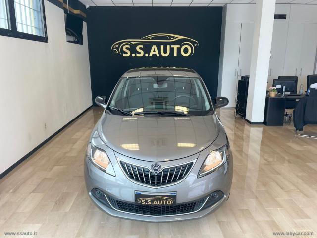Auto - Lancia ypsilon 1.0 firefly 5p.s&s hyb. eco a.f.