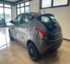 Auto - Lancia ypsilon 1.0 firefly 5p.s&s hyb. eco a.f.