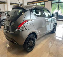 Auto - Lancia ypsilon 1.0 firefly 5p.s&s hyb. eco a.f.