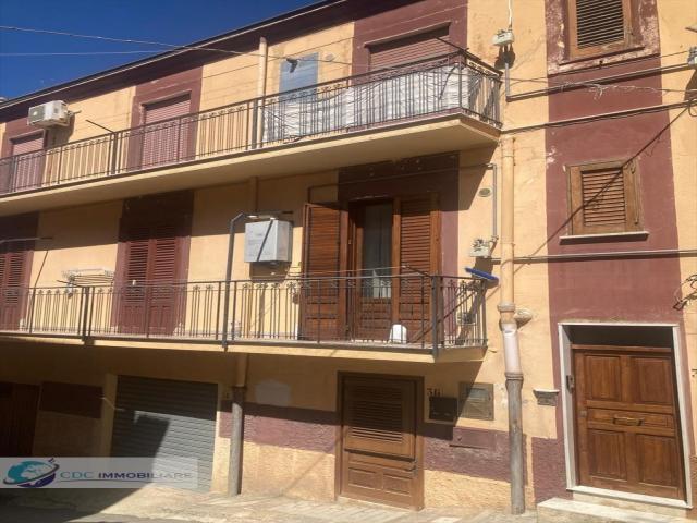 Appartamenti in Vendita - Appartamento in vendita a lercara friddi centro storico