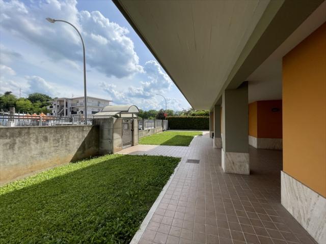 Appartamenti in Vendita - Appartamento in vendita a manoppello manoppello scalo