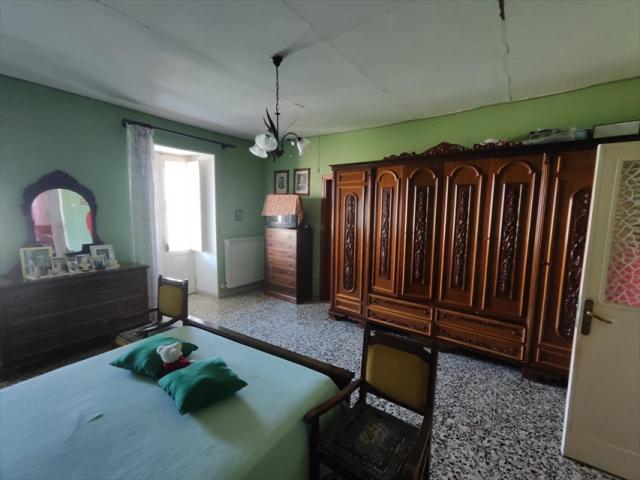 Appartamenti in Vendita - Casa indipendente in vendita a rogliano centro storico