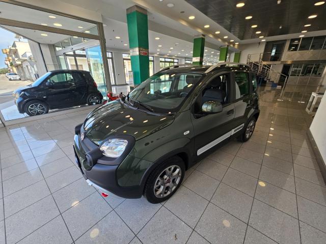 Auto - Fiat panda 1.2 city cross