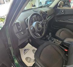 Auto - Mini mini cooper d baker street countryman