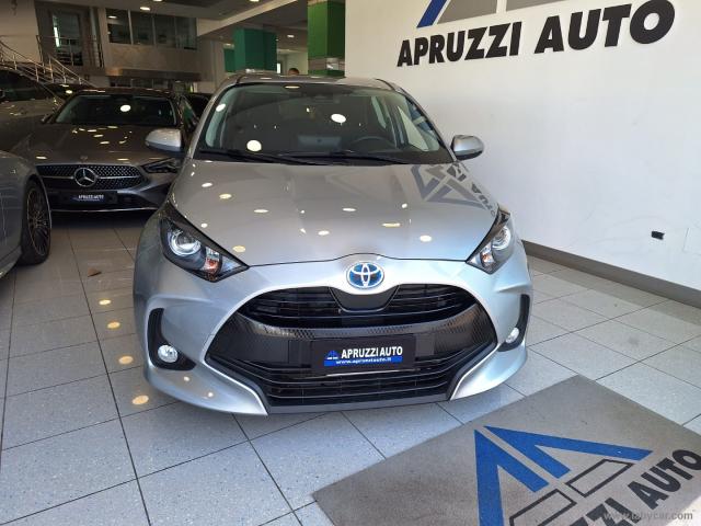 Toyota yaris 1.5 hybrid 5p. business