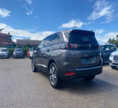 Auto - Peugeot 5008 bluehdi 130 s&s eat8 allure pack