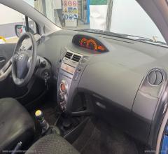 Auto - Toyota yaris 1.4 d-4d 5p. sol