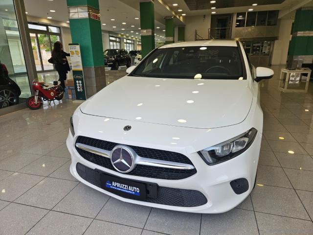 Auto - Mercedes-benz a 180 d automatic sport