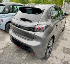 Auto - Peugeot 208 bluehdi 100 s&s 5p. allure
