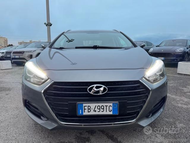 Auto - Hyundai i40 wagon 1.7 crdi 141 cv 7dct style