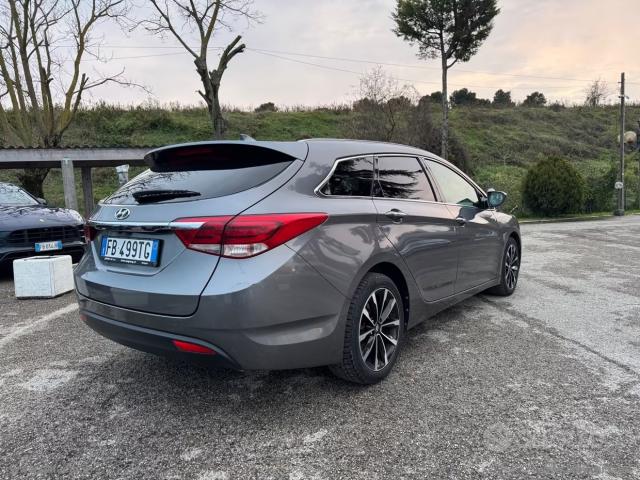 Auto - Hyundai i40 wagon 1.7 crdi 141 cv 7dct style