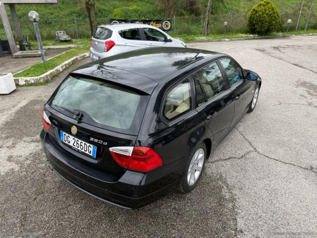 Auto - Bmw 320d touring msport